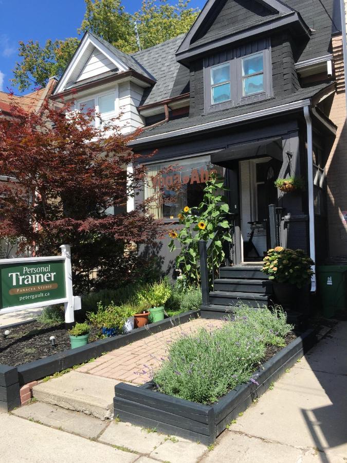 Love-Nest With Private Hot Tub Toronto Eksteriør billede